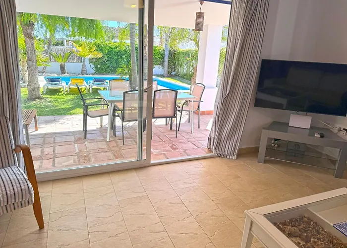 別荘 Amura, Solo Familias Y Parejas コニル・デ・ラ・フロンテラ