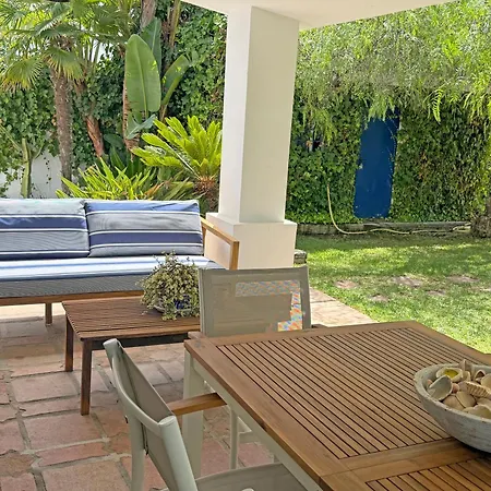 Amura, Solo Familias Y Parejas Conil De La Frontera