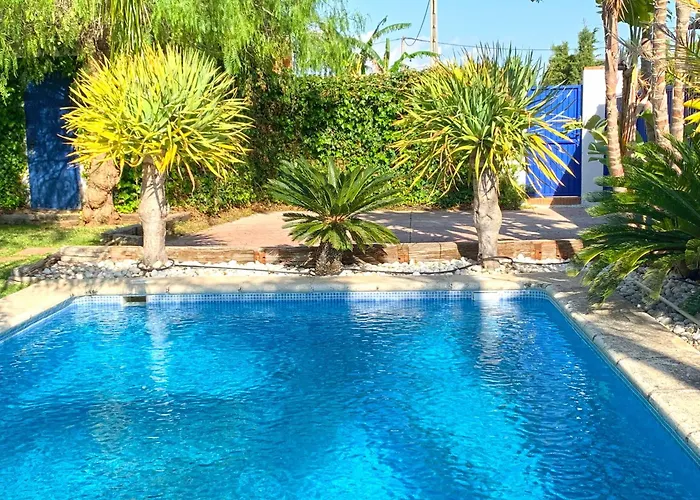 Amura, Solo Familias Y Parejas Vakantiehuis