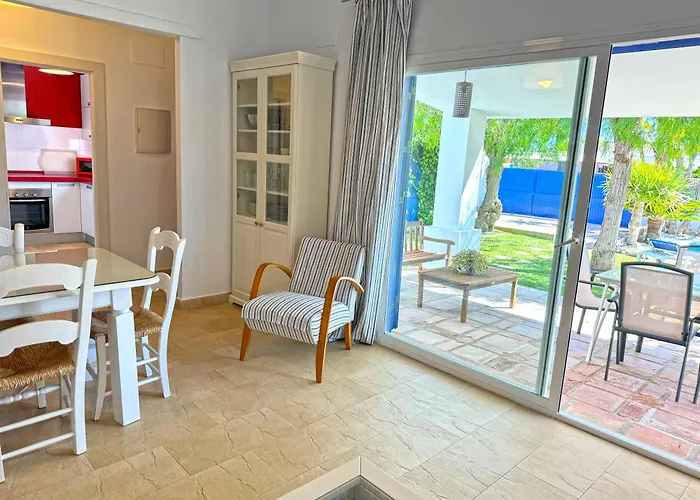 Vakantiehuis Amura, Solo Familias Y Parejas *